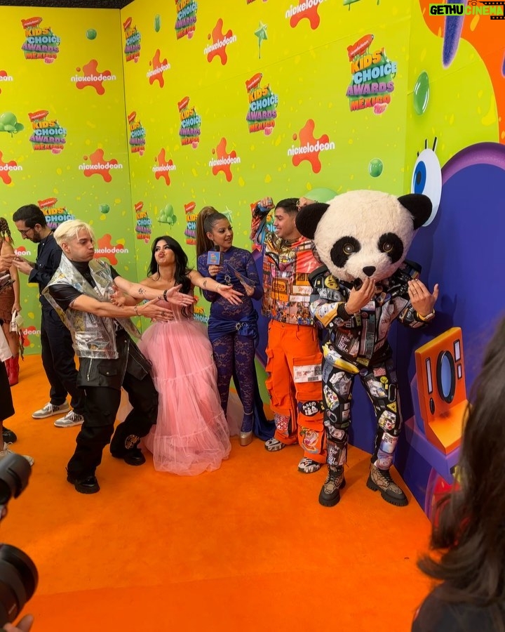 Sergio Daniel Brazón Rodríguez Instagram - Hola, Kids Choice Awards ❤️ Auditorio Nacional