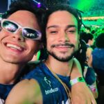 Sergio Malheiros Instagram - Carnaval cercado de gente maneira 🎉😎 #Sapucaí