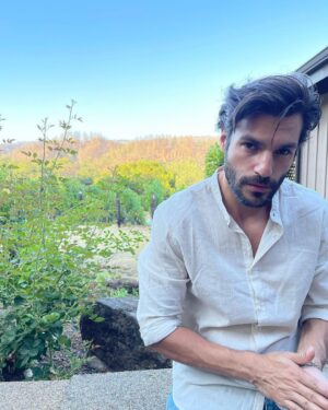 Serkan Çayoğlu Instagram - Let’s begin…2022🥂