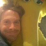 Seth Green Instagram - Growing up, @sesamestreet had incredible influence on me. It taught me all the basics, and even covered the tough stuff. I’ll never forget when Big Bird had to learn about losing a friend and understand that all things die. They made life feel beautiful, and taught me it’s ok to be sad, or angry, or whatever loss makes you feel. I got the privilege of meeting Caroll Spinney and his replacement @welcomemattv and witnessed firsthand their incredible relationship. It was exciting to see the master training his student, knowing he was handing over an iconic character, bigger than any single performer. Amazing to see the student, innovating and embodying this hero with passion and limitless energy. I’ll miss you Mr. Spinney. Thank you for everything you taught me.