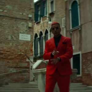 Sfera Ebbasta Instagram - HOE fuori su YouTube 🌹