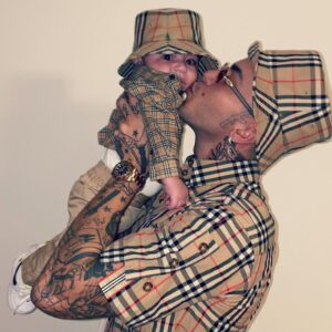 Sfera Ebbasta Instagram - Burberry boys 🧥
