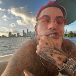 Sfera Ebbasta Instagram - Ripensavo alle sere nella via 💭 Miami, Florida