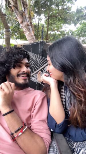 Shaalin Zoya Instagram - This is how we talk. Wish subtitles to appear in real life too. Paravala aprom pakkalam 🤭😌