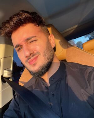 Shahveer Jaffery Instagram - Golden ⌛️