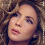 Shakira Instagram - Las mujeres ya no lloran. (Women no longer cry) Mi nuevo álbum que llega este 22 de marzo, no lo he creado sola sino con todos ustedes, y con mi manada de lobas que han estado allí acompañándome en cada paso. La producción de esta obra, ha sido un proceso alquímico. Al escribir cada canción, me reconstruí a mí misma. Al cantarlas, mis lágrimas se transformaron en diamantes y mi vulnerabilidad en resiliencia. — My new album, coming out March 22, is one I created together with all of you, my pack of shewolves who were there for me every step of the way. Making this body of work has been an alchemical process. While writing each song I was rebuilding myself. While singing them, my tears transformed into diamonds, and my vulnerability into strength. 📷 @jaumedelaiguana