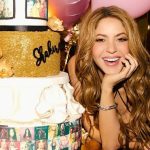 Shakira Instagram - 1. Last night celebrating life @delilahmiami 2. ⁠Celebrating with my @sonymusiclatin team 3. ⁠Having a Deja Vu with @princeroyce 4. @edelman11 5. ⁠With producer @alberthype 6. ⁠Midnight retouch 📸 @nicolasgerardin Delilah Miami