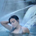 Shama Sikander Instagram - In Bliss😇….. DND!!! . . . #hotspring #pool #outdoorpool #heatedpool #shamasikander