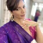 Shama Sikander Instagram - COLORS OF FESTIVITIES 🥳 ✨🌟💫 . . . #festivecolours #family #shamasikander Mumbai, Maharashtra