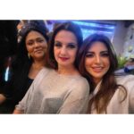 Shama Sikander Instagram - Weekend that starts well ends well!! Many congratulations for #Lemar @harry_2311 and @sangeetasingh396 ♥️ . . . #weekend #goodtimes #shamasikander Mumbai, Maharashtra