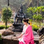 Shamita Shetty Instagram - The future is bright if you have courage to take chances ❤️ Celebrating the strength, resilience, and magic of women today and every day ❤️ Happy Mahashivratri to all ❤️ #mahashivratri #womensday #love #gratitude