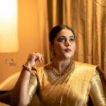 Shamna Kasim Instagram - Stay classy …. Costume: @kanchivaram.in Jewelry: @kushalsfashionjewellery Pics: @v_capturesphotography Hairstylist: @venkymakeupstudio Personal staff: @pranay_kohli