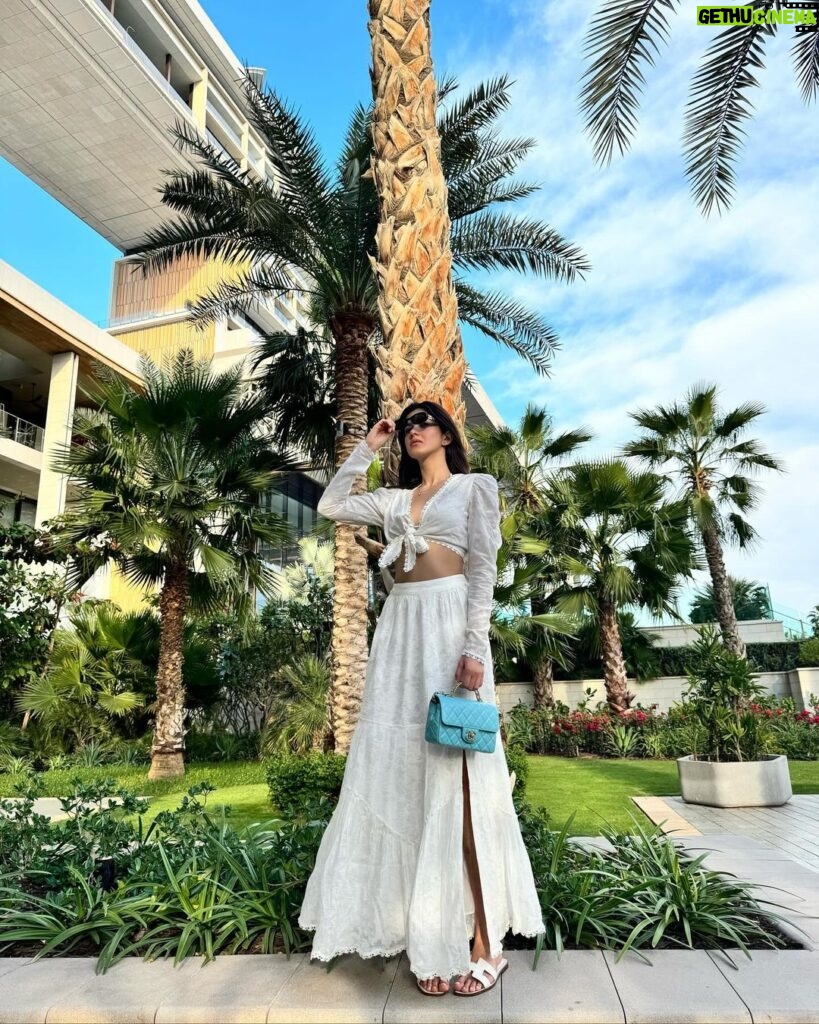Shanaya Kapoor Instagram - blue skies in my eyes 🩵