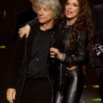 Shania Twain Instagram – #GRAMMYs week! 🌟 I spent Friday night with my talented friend – @jonbonjovi! Thanks @musicares for having me, it was a real honor to sing Bed of Roses, an absolute classic ❤️‍🔥 And I had fun hanging out with my boys @yunggravy @jellyroll615 @conangray at @republicrecords party!

📷 Getty (various)