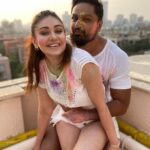 Shefali Jariwala Instagram - Don’t get too Naughty…😈💜 Happy Holi !!! ❤️🩵🩷🧡💙💛💜💝 @paragtyagi #holihai #holi #festive #colorful #positive #happiness #joy #abundance #nomondayblues #monday #potd #funtimes