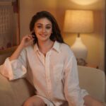 Shefali Jariwala Instagram - Cozy… #december #vibe . . . #warmandcozy #tuesday #potd