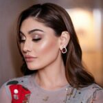 Shefali Jariwala Instagram - Grey area … #mondaymood . . . Styled by @stylebytanii Beautiful outfit by @sahilkochharofficial Jewelry by: @miranabymegha @affiliates_pr @isinghphotography @makeup.yasmin @farukh.shaikh . . . #ootd #instafashion #bling #love #mondaymotivation Delhi, India