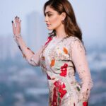 Shefali Jariwala Instagram - Grey area … #mondaymood . . . Styled by @stylebytanii Beautiful outfit by @sahilkochharofficial Jewelry by: @miranabymegha @affiliates_pr @isinghphotography @makeup.yasmin @farukh.shaikh . . . #ootd #instafashion #bling #love #mondaymotivation Delhi, India