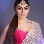 Shefali Jariwala Instagram - Shine ✨ #happydhanteras Look @anishashettyofficial @nexazing__ Jewellery @suki.jewellery Styled by @pyumishra Shot by @saurabh_sonkakar Studio @finalcut_studio_production MUA @makeup.yasmin . . . #diwali #diwalinights #instafashion #sareelove #festive #tgif #saree #love #friday #pic #lookoftheday Mumbai, Maharashtra