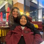Shejoun Instagram - My date night with my queen 🤍 امي و حبيبتي و اختي وبنتي و دنيتي و حياتي و جنتي الله لا يحرمني حبك و حنانك يا غلى ما أملك اغلى نعمة من رب العالمين احبج الله يحفظكم و يحفظ غاليكم من كل شر 🤲🏾🤍