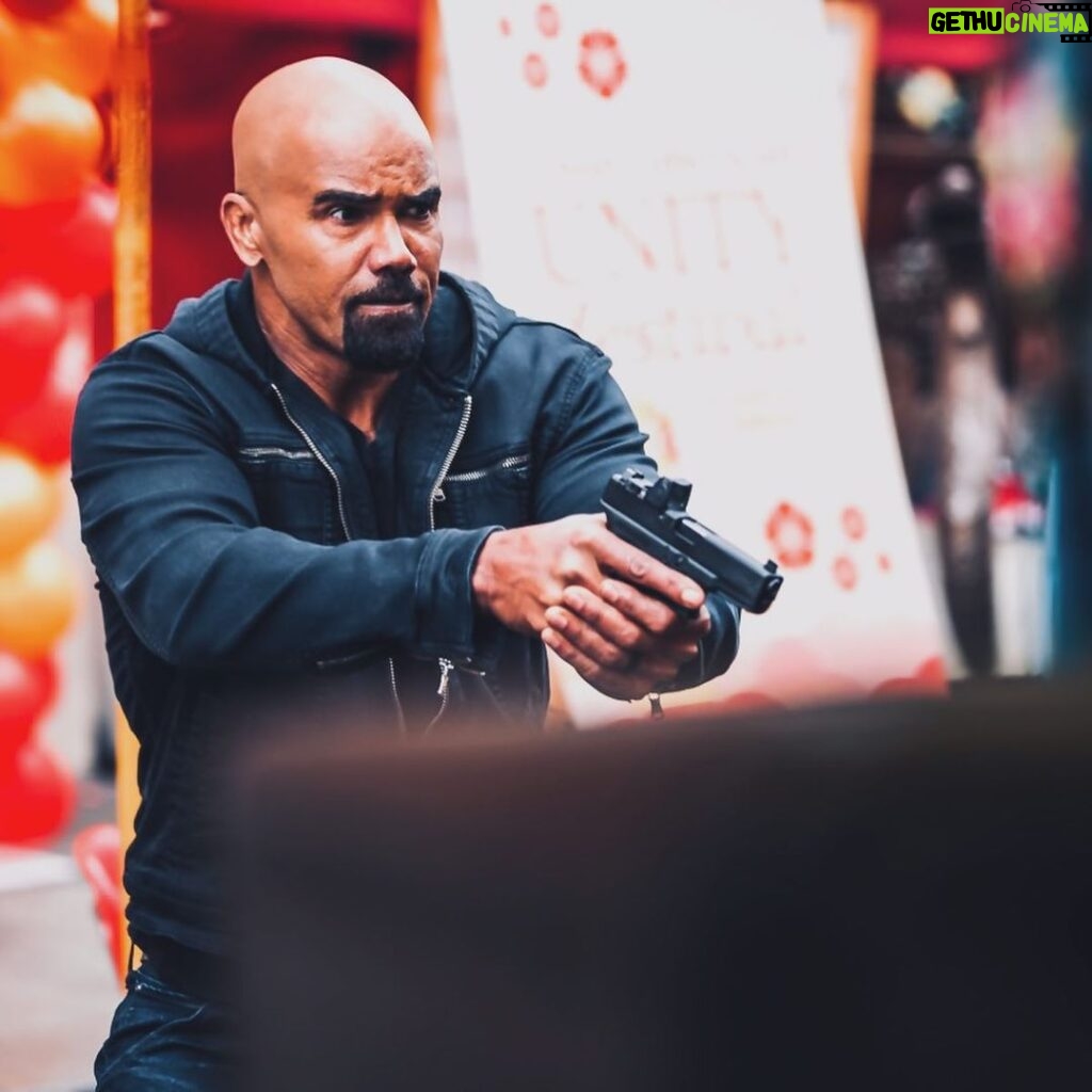 Shemar Moore Instagram - ALL NEW EPISODE making it’s way to ya this FRIDAY at 8PM 👊🏽💪🏽🧨 . . @swatcbs #swat