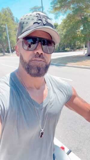 Shemar Moore Instagram - Day in the life of looking like a whole fool!! 😅🤷🏽‍♂️🤣🤣🤣🤣
