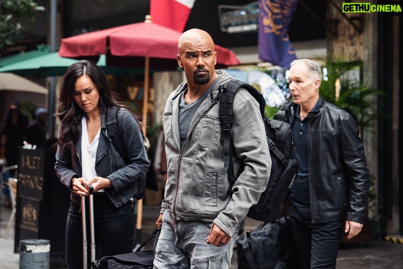 Shemar Moore Instagram - SEASON 7 of @swatcbs is touching down in your living rooms in just 11 DAYS!!!! FEBRUARY 16th at 8PM on @cbstv and @paramountplus Let’s Go!!!! 🔥🔥🔥🔥🔥