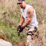 Shemar Moore Instagram - #SWAT gone WILD!!! Tune in for an ALL new @swatcbs this Friday and get ready for some WILD stunts and action 💥👊🏽💪🏽 . . 📸 @davinophotostudio