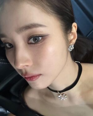 Shin Se-kyung Thumbnail - 414.4K Likes - Most Liked Instagram Photos