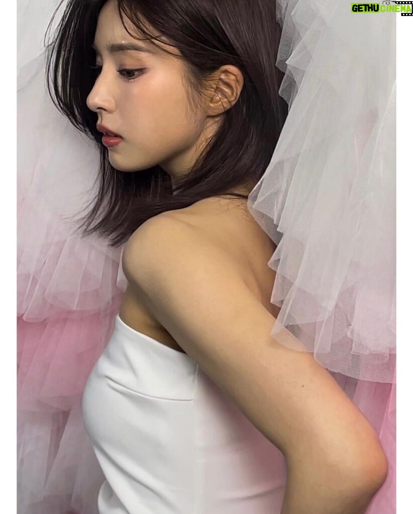 Shin Se-kyung Instagram - @banilaco_official 💝🫶🏼✨