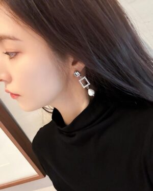 Shin Se-kyung Thumbnail - 312.2K Likes - Most Liked Instagram Photos