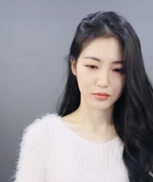 Shin Ye-eun Instagram - 나랑 찍자📸