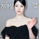 Shin Ye-eun Instagram - 너무 감사합니다🖤 #sbs연기대상