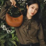 Shin Ye-eun Instagram - 가을이다🍂🌳 @prada #PradaArque #PradaFW23 #ad