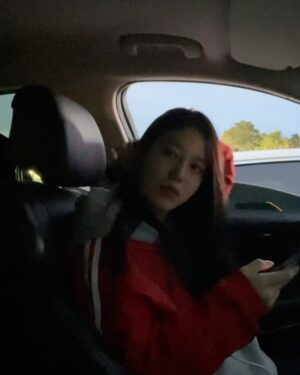 Shin Ye-eun Instagram - 맛있는거 많이 드세요