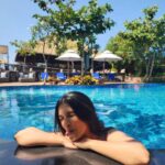 Shiny Doshi Instagram - Just another #poolday @mayfairmorjim ⛱️🌊 #mood #goadiaries Mayfair On Sea, Morjim