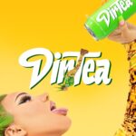 Shirin David Instagram - mit dem obst gegen das system @dirtea 🥭💦 producer & creative @shirindavid stylist & creative @pativalpati make up @shirindavid hair stylist @diegofraile_ hair styling assistant @y.masa0711 photos @hendrikgergen photo assistant @patrickimbacher layout @mdossantos post production @mostmagic behind the scenes phots & videos @anton client @dirtea two piece @richardquinn shoes @acnestudios