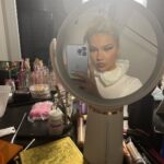 Shirin David Instagram - retail therapy w/ @pativalpati & @dogi_ 🦋💕🧘🏼‍♀️💰