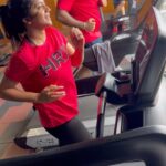 Shiva Jyothi Instagram - మరి అప్పట్లో …. 🫣 @antony.arnoldfitnessgym తొందరలో కలుస్త🥰 #missingmyworkouts 🥺 . . . . #jyothakka #shivajyothi #newreel #instagram #instagood #workout