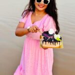 Shiva Jyothi Instagram – Cheer’s to 31 🥂 ❤️❤️

Wish chesina prathi okkariki thank you 🙏❤️

#newreel #réel #instagram #instagood #birthdaycake #birthdaygirl #birthday #31 #shivajyothi #jyothakka #celebration