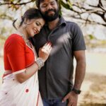 Shiva Jyothi Instagram - “You are my rock, my safe haven, and my home. I love you more every day.” 🤩🤩 . . . Styled & Costume Designed by @navya.marouthu Jewellery @navya.marouthu MUA @rekha_makeoverartistry Pics @thehashtag_photography @jus_sonu #newpost #instagram #instagood #husbendandwife #couplegoals #shivajyothi #Jyothakka
