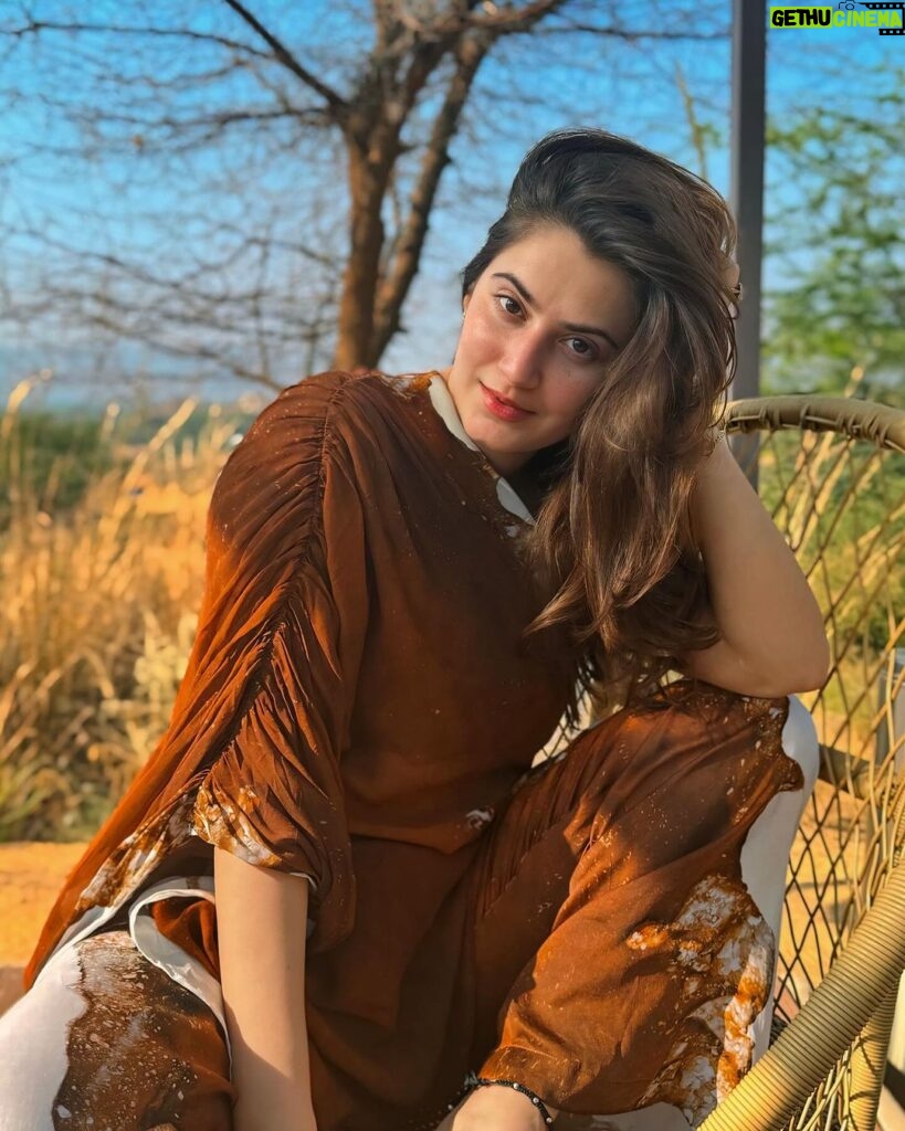 Shivaleeka Oberoi Instagram - Moisturised. Happy. In my lane. Focused. Flourishing. 🐻🍃🥥 #GoodMorning #HappyTuesday 🌞