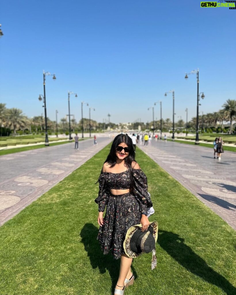 Shivani Sangita Instagram - 🥂🏝️❤️ #dubaidiaries Dubai, United Arab Emirates