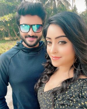 Shubhi Sharma Instagram - Happy birthday to you dost 🎂🎂🎂🎂🎂👋🎉🎉🎉🎉🎉🎉🎉🎉@pradeeppandey_chintu