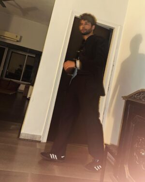 Siddhant Chaturvedi Instagram - << long weekend 🪁