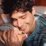 Siddhant Chaturvedi Instagram - Woke up on the couch…🙃 Happy new year!