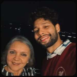 Siddhant Chaturvedi Instagram - Finally sab ko ek saath chutti mili! It had been a while! 
Thank you @saffronstays @koshavillas for your warm hospitality! Breezy, easy, good food and a beautiful view!
@nirmit.music Bro your house is a vibe and to make it happen so last minute! I owe you one! Also please my regards to Aunty! ❤️