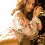 Sidhika Sharma Instagram - Rise and shine ✨️