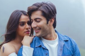 Sidhika Sharma Instagram - Thankyou everyone for loving  Raj ❤️ Riya love story & for 
the outstanding response. 
All those who haven’t seen the song must watch #TereLayi is now out exclusively on @indiemusiclabel 

#IndieMusicLabel #NeetiMohan #AkshayKharodia #SidhikaSharma #WarnerMusicIndia

@naushadepositive @neetimohan18 @sidhikasharma @akshay_kharodia @musicwaala @ghuggss @jazz_ozz @udaysinghmohite @warnermusicindia @jaymehtagram