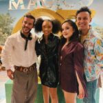 Sienna Belle Instagram - “além do arco-íris tem um lar…” e o palco é sem dúvidas o MEU LAR! <3 🌈🫧✨ tivemos nossa OPENING NIGHT! 🥹 estreamos!!! apresentamos nosso espetáculo para um público lindo, receptivo e de coração quentinho! ♥️ aaa, minha Glinda! minha Bruxa boa do Norte! 💖 grata a @fernanda_chamma e @sandrochaim por acreditar e confiar em mim para dar vida e mais cor a uma personagem tão icônica, especial e imortal! 🧚‍♀️💐 obrigada a cada pessoinha da nossa equipe imensa que investiu tamanha dedicação, tanto tempo e esforço para levantar nosso espetáculo em tempo recorde! <3 🥳 elenco! nós conseguimos! estreamos! e mais uma vez, encontrei uma nova família para exercer o que mais amo e contar uma história que marcou gerações! 👠✨💚🎭 obrigada @magicodeozmusical por me dar a oportunidade de reencontrar amigos e pessoas com quem eu já contracenei, admiro e amo tanto, e encontrar novos colegas em quem me inspiro, já amo e considero tanto! o teatro nos possibilita encontros com almas tão interessantes, pessoas tão diferentes de nós mesmo mas ali por um mesmo propósito… fazer teatro! <3 🫶 sou fã de cada um! thanks mommy and daddy for absolutely everything and doing the possible and impossible, sacrificing so much just to make my dream come true! i am truly so grateful! <3 love you guys ♥️ aqui está um carrossel de muito amor! fragmentos de uma noite inesquecível <3 viva a arte! viva o teatro musical! 🫧 espero vocês no nosso mundo encantado de Oz! 🎟️🫧🌈🌟
